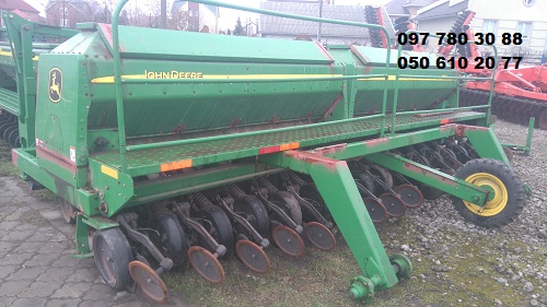 Сеялка механическая John Deere – 1590.   4,6-м,  (Б/У)